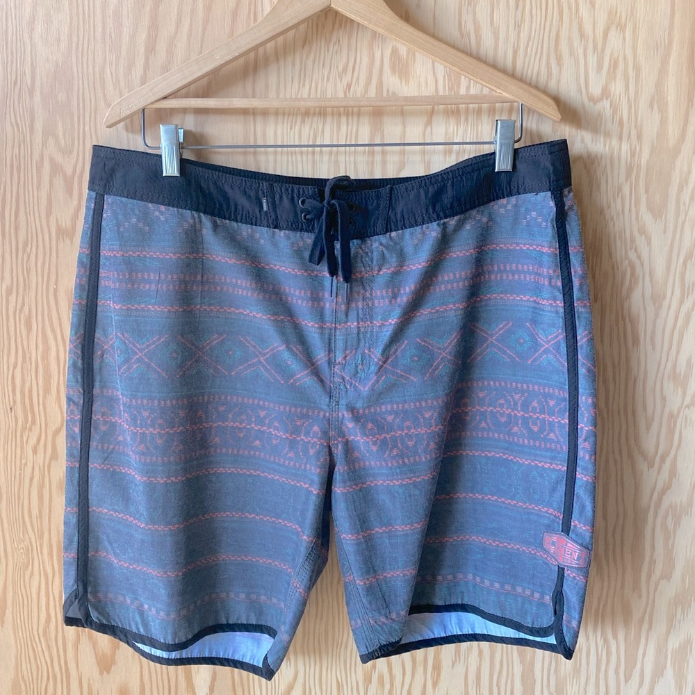 ELEMENT Men’s Board Shorts size 36